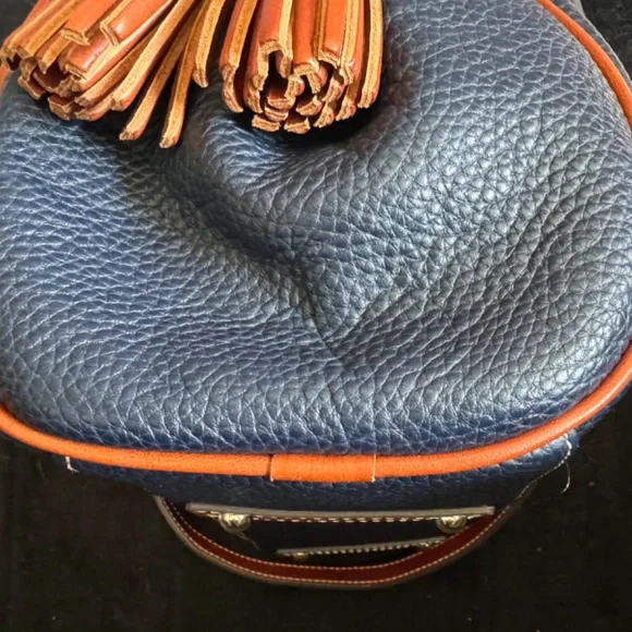 Dooney & Bourke Pebble Grain Navy Satchel - Used only 2 days! - Picture 8 of 16